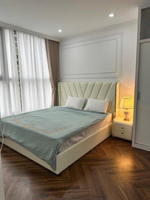 bán căn duplex 3pn, 2vs full nội thất cao cấp nhập khẩu dt 100m2