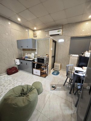 cho thuê phòng 128 hòa hưng, p12 quận 10- giá 5.5 triệu/tháng (thị trường 7-8 triệu)