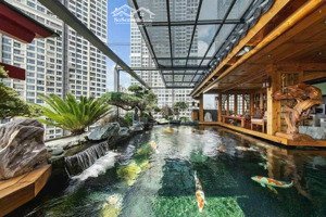 penthouse cực vip,trực tiếp chủ nhà gửi bán căn 350m 4pn giá 32 tỷ.lh 