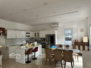 bán gấp nhà hxh 7m dương quảng hàm p5. dt 4.5x22m, trệt 3 lầu, full nội thất giá chỉ 9,5 tỷ