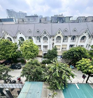 biệt thự vip geleximco a, 2 mặt thoáng, ô chờ thang máy, 120m², sát vinhomes, giá 26.2 tỷ