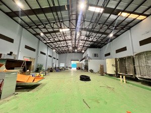 bán gấp nhà xưởng 1.000m2 hương lộ 2-container vào tận cửa, sẵn điện 3fa, vào hoạt động ngay