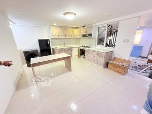 căn hộ cao cấp 2pn-full nội thất rộng 60m2, ngay đầu đường nơ trang long, chợ bà chiểu, giáp q.1