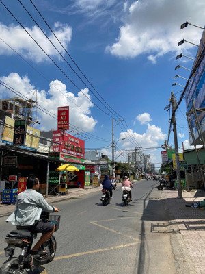 bán nhà mặt phố lê văn lương, 132 triệu/m2, 174m2, view đẹp, nhà bè, hcm