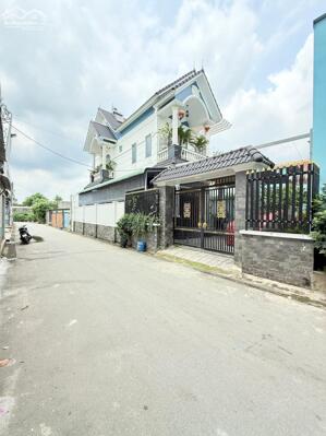 BÁN NHÀ TRỆT LẦU GẦN CHỢ TÂN BÌNH DĨ AN BÌNH DƯƠNG