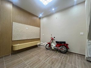 cần bán nhà đẹp hoàn công đầy đủ đường trương công định. giá 3ty5. nhà 1 trệt 1 lầu hẻm 3m. nhà mới
