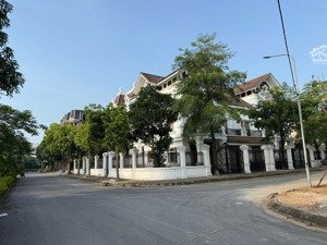 chính chủ gửi bán biệt thự liền kề năm tầng có thang máy chờ xây thô tại khu đô thị thiên mã