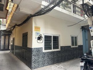bán nhà riêng 50m2, 13,5 tỷ, view đẹp tại dương quảng hàm, quan hoa, cầu giấy, sổ sẵn, gd ngay
