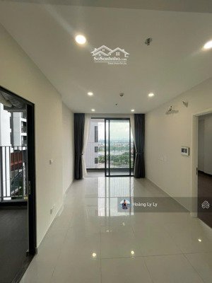 cho thuê căn hộ 2pn chỉ 5,5 triệu chung cư the emerald golf view