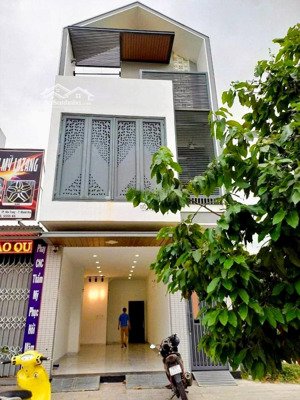 cho thuê nhà ở kinh doanh 3 tầng mặt tiền ở vcn phước long giá triệu 20/ tháng