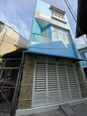 bán nhà 100 bình thới 3,5* 10 m trệt 2 lầu nhà đẹp hẻm thông giá chỉ 5 tỷ2