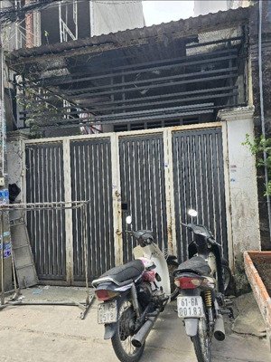 bán gấp nhà 4 x 10,5m cấp 4. hẻm hơn 5m phường tây thạnh, quận tân phú
