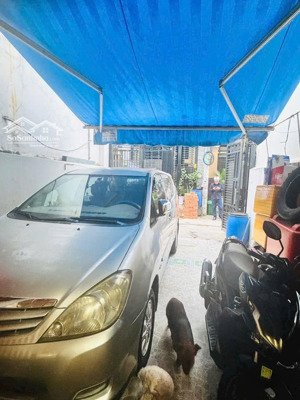 nhà hẻm xe hơi ngủ được trong nhà 184/ lê đình cẩn, 4x17, 1 trệt 1 lầu, 4.65 tỷ, lh : 