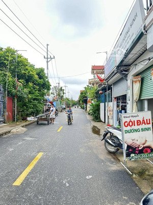 chính chủ bán lô 50m tân phú, quốc oai. sát đường nhựa kinh doanh. gần vành đai 4. lh 