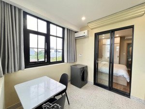 căn hộ thiết kế sang trọng full nội thất nằm ngay trung tâm quận 2