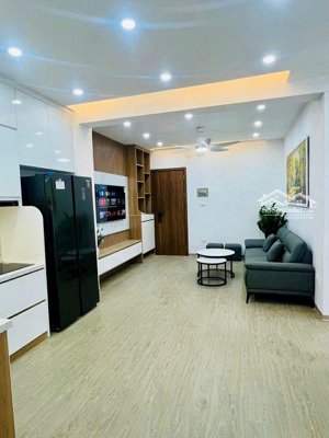 cần bán nhanh căn 2 ngủ 47m sổ đỏ toà a6 nam trung yên giá chỉ 3.x tỷ - lh 