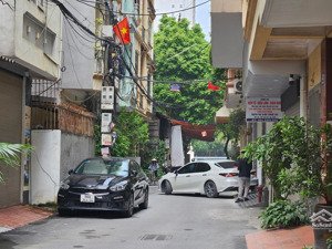 bán nhanh phân lô hoàng quốc việt - 40m2 xây 5 tầng - 2 mặt ngõ ô tô thông - giá còn thương lượng