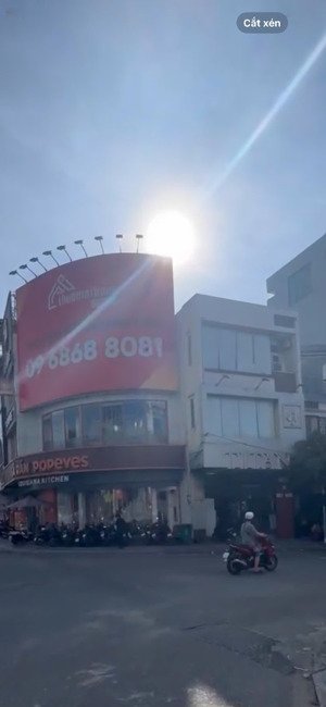 cho thuê nhà 4 tầng vị trí kinh doanh siêu đỉnh - góc ngã 4 lê duẩn & ngô gia tự - ngang 6,2m