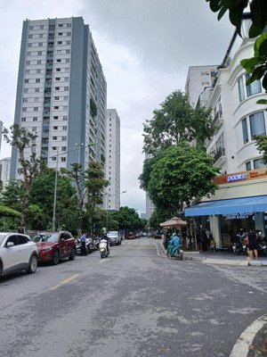 bán căn chung cư 65m2 lô góc 2 ngủ 2vs giữa trung tâm kđt tây nam linh đàm, hoàng liệt, hoàng mai