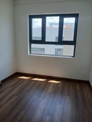 cho thuê 2pn 2wc 67m2 q7 riverside đào trí sẵn bếp, rèm, 2 máy lạnh - 15/9 nhận nhà chỉ 10 triệu