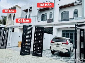 siêu vị trí - nhà hxh đoàn thị nghiệp, mỹ tho có 3pn hướng đông. dt: 4x27m giá 1,98 tỷ tl