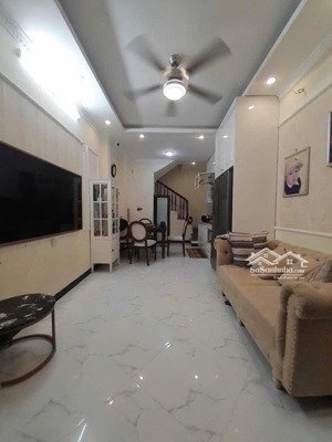 căn nhà bùi xương trạch nội thất siêu ngon 40m2 x 4t