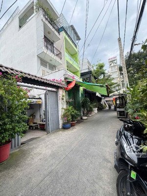 nhà diện tích lớn - hẻm xe hơi - ngay dạ nam - gần cầu chữ y - ngang 4m dài 20m - chỉ 6,2 tỷ.