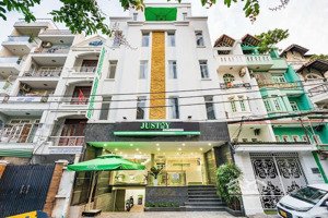 bán gấp khách sạn, chdv mặt tiền bạch đằng, 8,6x15m, hầm 7 tầng thang máy, hđt 200 triệu giá 52 tỷ