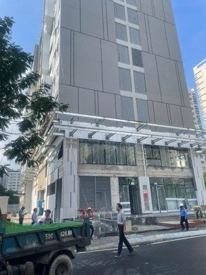 gấp. chủ nhà thiện chí bán gấp trong tháng căn hộ the aurora phú mỹ hưng, 2pn, 75m2, giá 7,650 tỷ