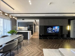 chính chủ bán căn 117m2, 3n2vs, full nội thất, view đẹp - giá 9,2tỷ tại thăng long no1 - 