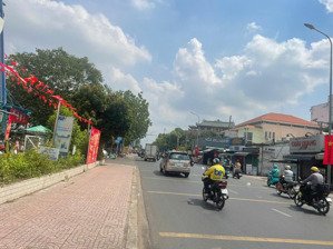 bán nhà mt nguyễn kiệm, phú nhuận, đoạn đẹp gần phạm văn đồng dt 10x30, ctxd hầm, 7 tầng, giá 69 tỷ