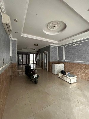 cần bán nhà mặt phố lacasta văn phú. duên tích 73m2. kinh doanh siêu đỉnh