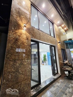 cực hiếm- bán gấp nhà đẹp trườngchinh- ngã tư sở 42m2-6tầng thang máy-mt7.3m, vài bước chân ra phố