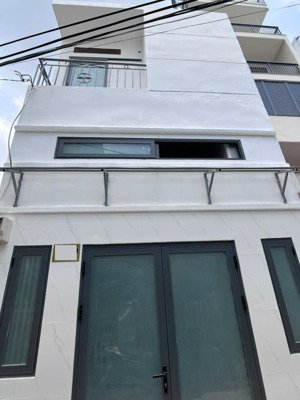 bán nhanh nhà 3 tầng mới gò dầu- hxh 4m-dtsd 41m2- hướng tây bắc-giá 2.65 tỷ (tl chính chủ)