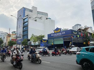 góc 2 mặt tiền hoàng hoa thám - nguyễn minh hoàng tb. dt:6,26 x 26m. hđt: 120tr/th. giá: 28 tỷ