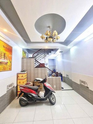 bán nhà shr ngay gần chợ hiệp thành, hxh thông