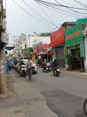 bán nhà hxh đỗ cổng vài bước ra mặt tiền phan văn trị bình thạnh 59m2 4,5x13m 3t 3pn lớn chỉ 8,3tỷ