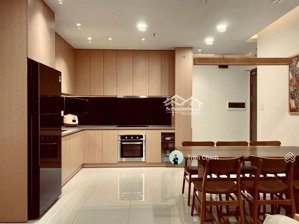 bán căn góc 3pn - 85.75m2. hướng nam thoáng mát. đầy đủ nội thất cao cấp. ( nguồn kín)