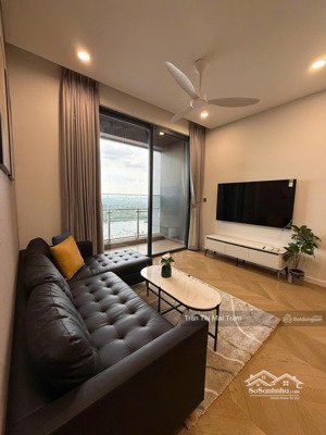 nhà đẹp mới làm xong, mới 100%, 96m2, 3pn, view sông chỉ 50 triệu ở lumiere riverside