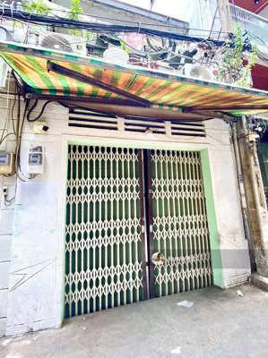 bán nhà hxt đường huỳnh văn bánh q.pn, dt 48m2, tiện xây mới - 9.1 tỷ