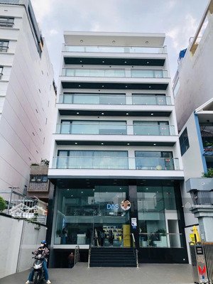 siêu vị trí! bán tòa nhà ngay mt nguyễn hữu cảnh - 8,6x25m, hầm 7 tầng, hđt: 210 tr/th - giá: 52 tỷ