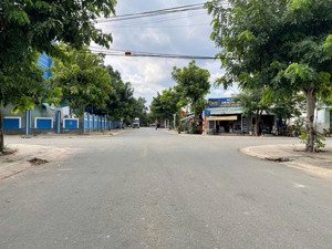 chính chủ cần bán 150m2 đất tdc phú tân, gần trường học, dân cư đông đúc, an ninh, sạch sẽ. giá tôt