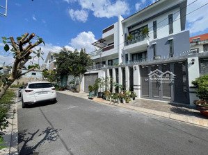 siêu hiếm khu bên sông - gần giga mall - dt 4.5*22m - đường 10m thông - giá chỉ 9.2 tỷ tl