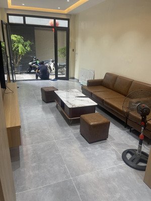 bán nhà xa la hà đông. 35m x 5 tầng thang máy, ô tô đỗ cửa. giá chỉ hơn 7 tỷ. kinh doanh nhỏ