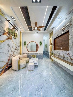 nhà lầu gần bv nhi đồng mới đẹp nội thất đầy đủ lộ giới 13m sổ hồng hoàn công