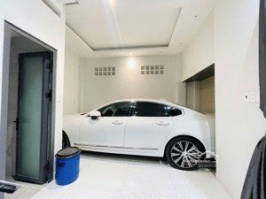 căn góc không lộ giới, 4tầng, 5x10m. hxt 6m thông lê đức thọ, gò vấp. chỉ 6tỷ950.
gần bờ kè