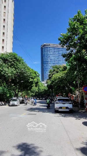 bán nhà mặt phố đặng thuỳ trâm, quận cầu giấy dtsd 75m, k/d tốt, vỉa hè rộng, giá 33 tỷ 9.