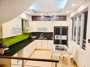 bán nhà văn cao ba đình, dt57m2 5t mt4.7m giá chào: 13.6 tỷ, 3 thoáng gần phố