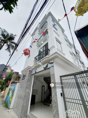 ô tô con đỗ cửa, ra ô tô tránh đỗ 247 chỉ 20m - nhà lô góc 2 thoáng vĩnh viễn nhà kim chung - 30m2