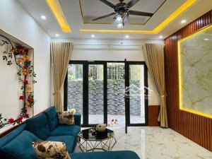 hơn 7 tỷ ~ 46m2 ~ trung tâm hai bà trưng ~ hàng xóm time city